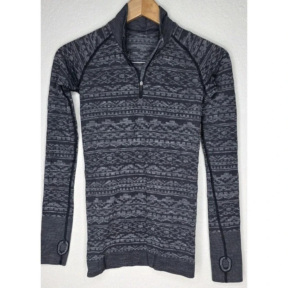 Lululemon Women 2 Rest Less 1/4 Zip Long Sleeve Grey Black Print Yoga Pilates